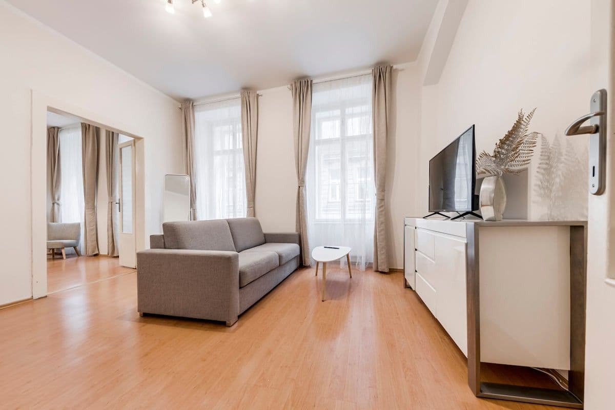 Prenájom bytu 55 m², Ve šmečkach, Praha, Praha Prenájom bytu 55 m², Ve šmečkach, Praha, Praha