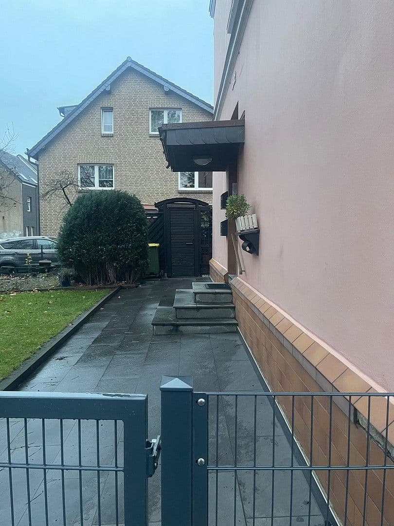 Prenájom kancelárie 81 m², Am Hallenbad 5, Oberhausen, Severné Porýnie - Westfálsko Prenájom kancelárie 81 m², Am Hallenbad 5, Oberhausen, Severné Porýnie - Westfálsko