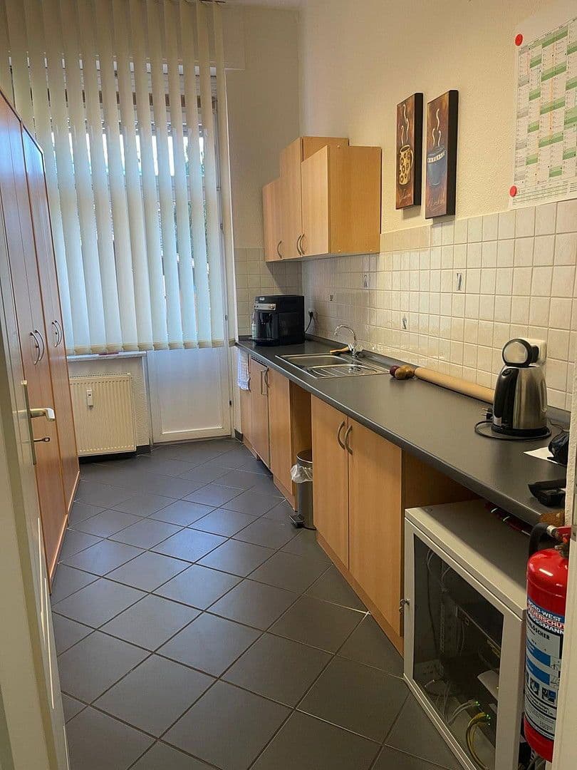 Prenájom kancelárie 81 m², Am Hallenbad 5, Oberhausen, Severné Porýnie - Westfálsko Prenájom kancelárie 81 m², Am Hallenbad 5, Oberhausen, Severné Porýnie - Westfálsko