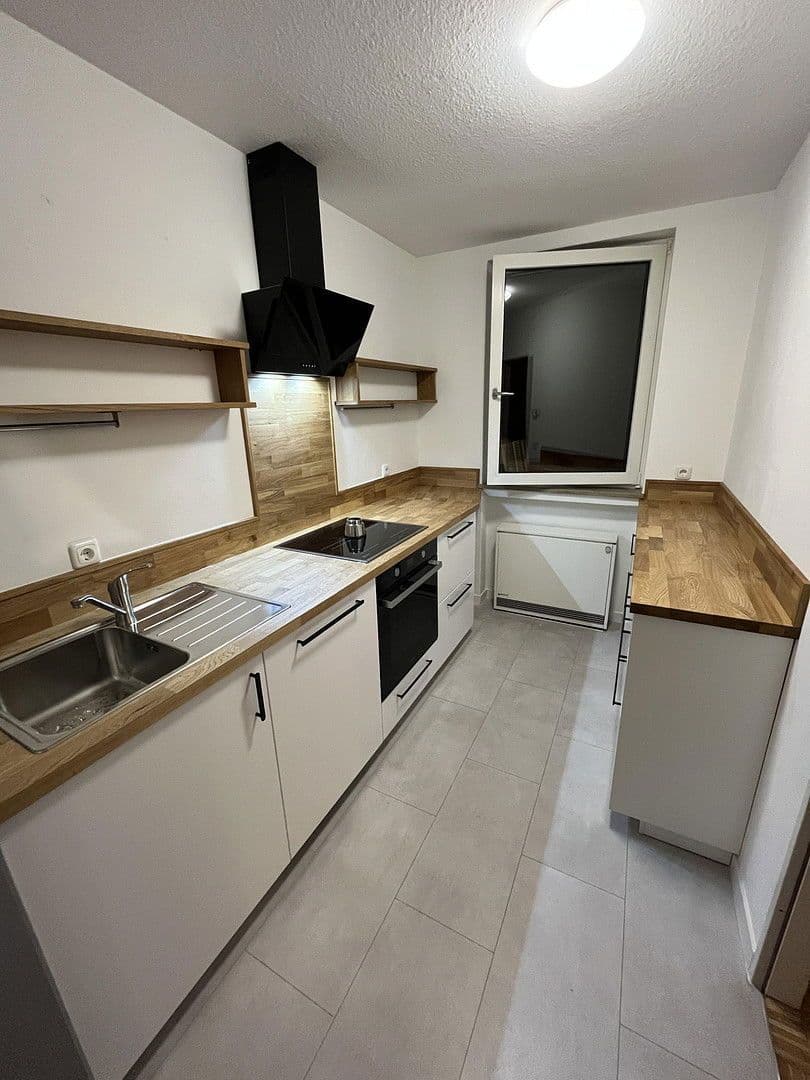 Prenájom bytu 3-izbový 95 m², Berg-am-Laim-Str. 60a, München, Bavorsko Prenájom bytu 3-izbový 95 m², Berg-am-Laim-Str. 60a, München, Bavorsko