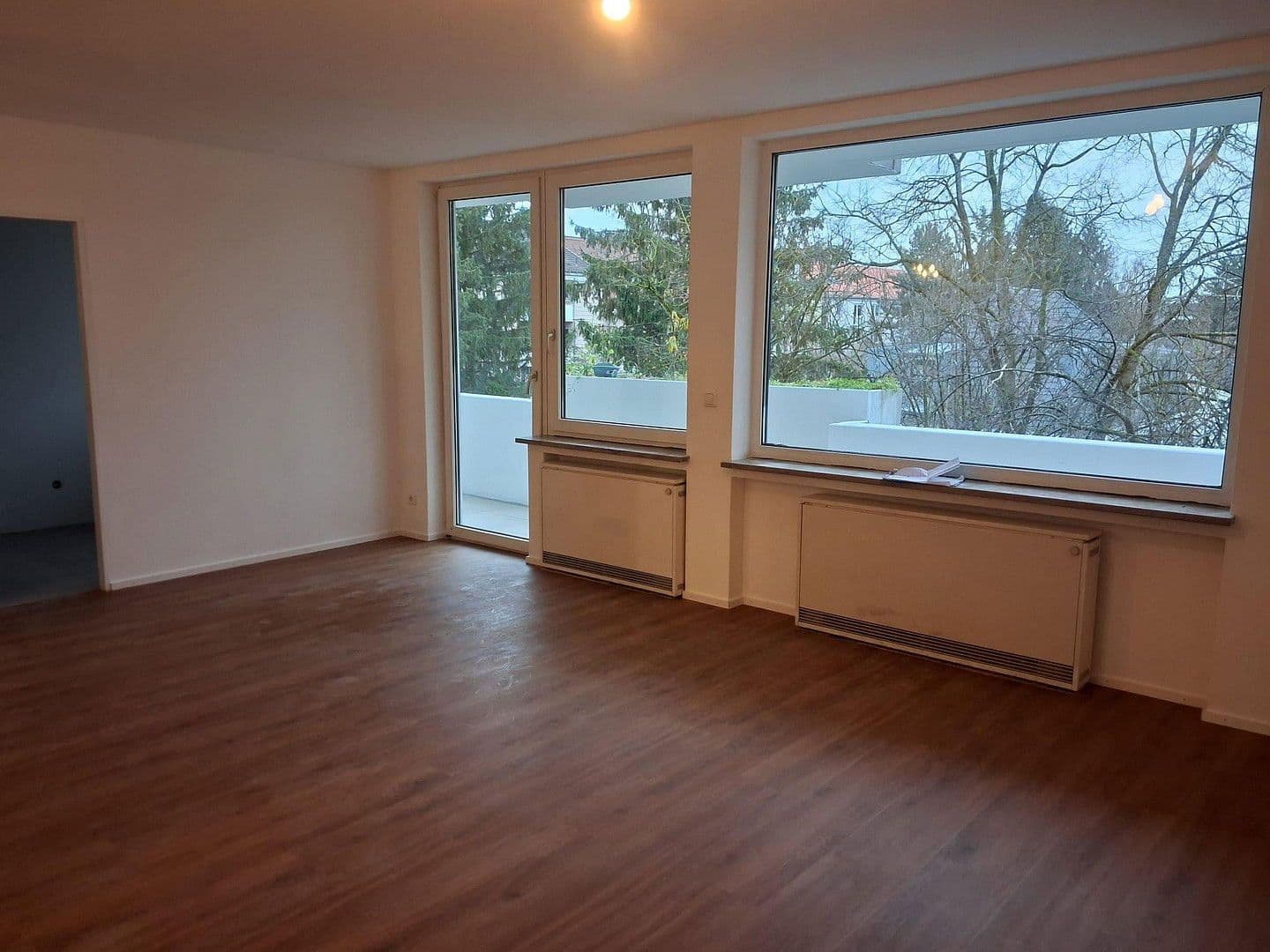 Prenájom bytu 3-izbový 95 m², Berg-am-Laim-Str. 60a, München, Bavorsko Prenájom bytu 3-izbový 95 m², Berg-am-Laim-Str. 60a, München, Bavorsko