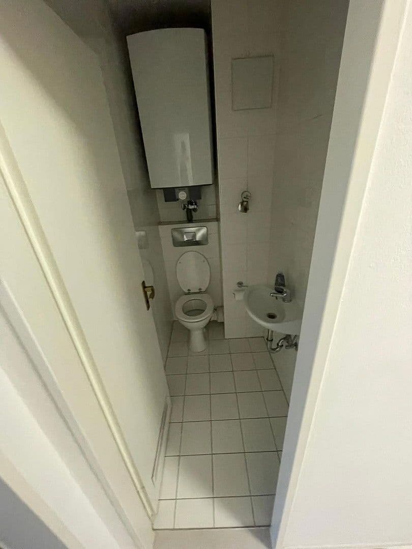 Prenájom bytu 3-izbový 95 m², Berg-am-Laim-Str. 60a, München, Bavorsko Prenájom bytu 3-izbový 95 m², Berg-am-Laim-Str. 60a, München, Bavorsko