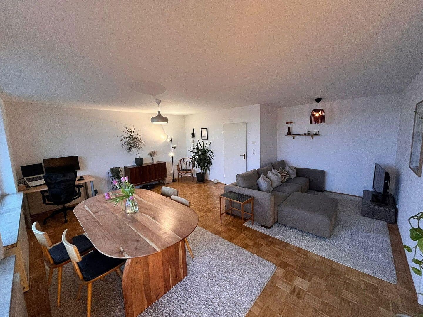 Prenájom bytu 3-izbový 95 m², Berg-am-Laim-Str. 60a, München, Bavorsko Prenájom bytu 3-izbový 95 m², Berg-am-Laim-Str. 60a, München, Bavorsko