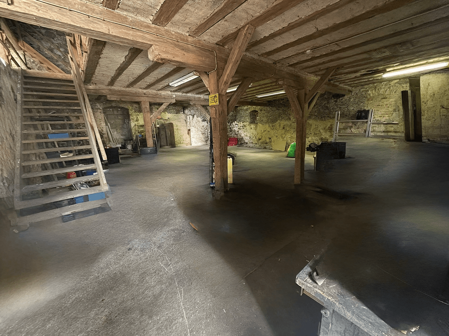 Prenájom nebytového priestoru 340 m², Steinfurther Hauptstraße 27, Bad Nauheim, Hesensko Prenájom nebytového priestoru 340 m², Steinfurther Hauptstraße 27, Bad Nauheim, Hesensko