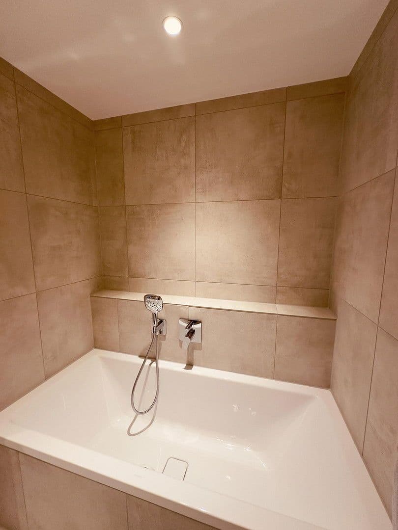 Predaj bytu 4-izbový 127 m², Hamburg, Hamburg Predaj bytu 4-izbový 127 m², Hamburg, Hamburg