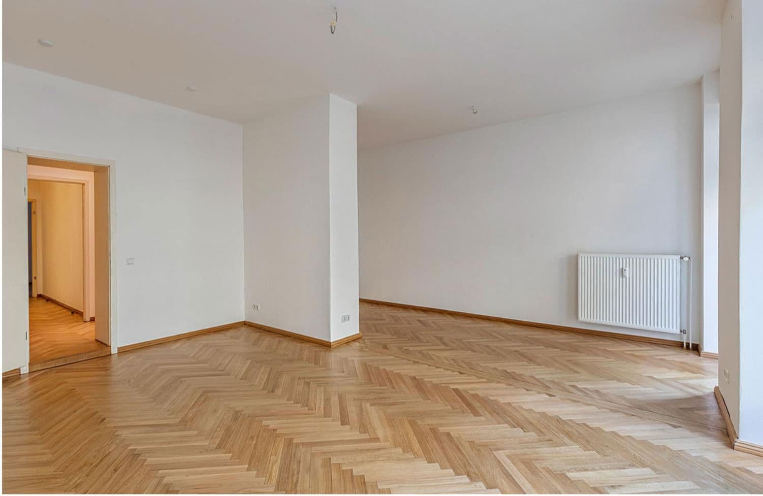 Prenájom kancelárie 36 m², Rigaer Str. 57B, Berlin, Berlín Prenájom kancelárie 36 m², Rigaer Str. 57B, Berlin, Berlín