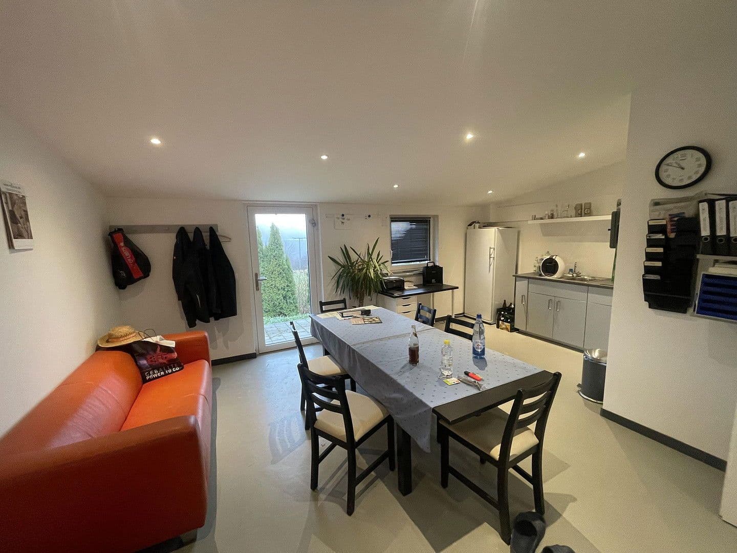 Prenájom nebytového priestoru 150 m², Passauer Straße 26, Ruderting, Bavorsko Prenájom nebytového priestoru 150 m², Passauer Straße 26, Ruderting, Bavorsko