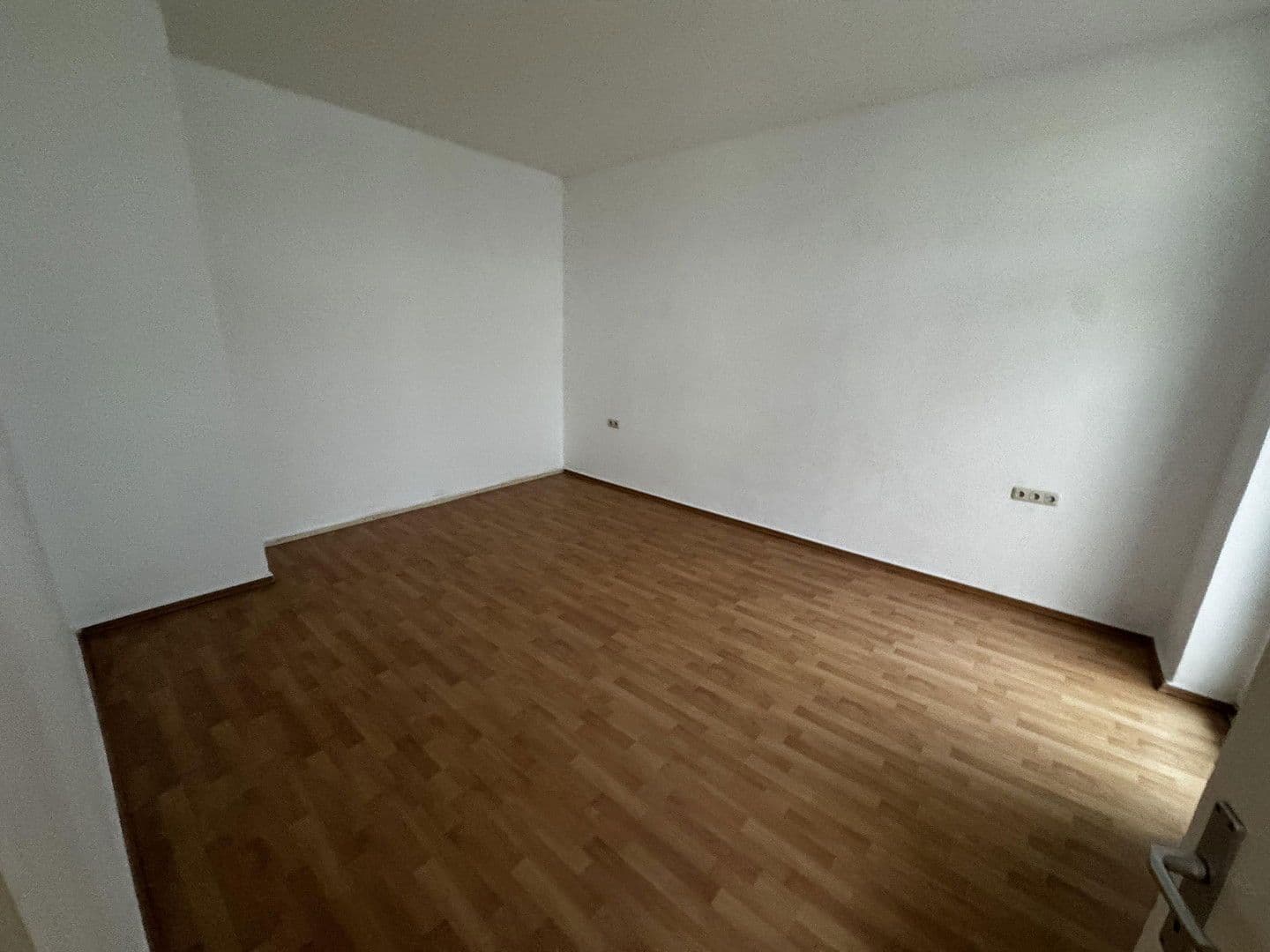 Prenájom bytu 3-izbový 106 m², Hausmannstraße 22, Dortmund, Severné Porýnie - Westfálsko Prenájom bytu 3-izbový 106 m², Hausmannstraße 22, Dortmund, Severné Porýnie - Westfálsko