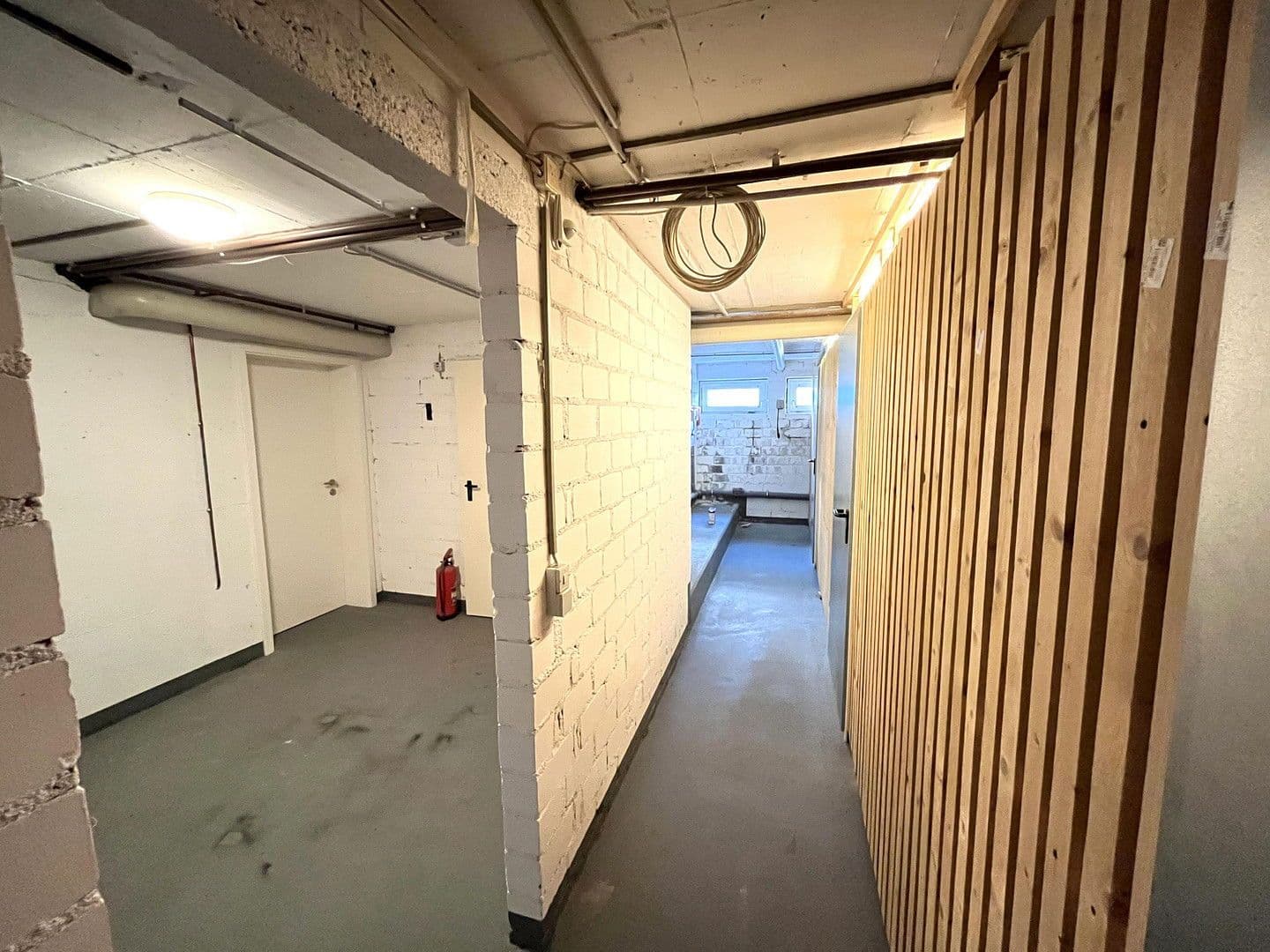 Predaj domu 375 m², pozemek 310 m², Godesberger Straße 9, Königswinter, Severné Porýnie - Westfálsko Predaj domu 375 m², pozemek 310 m², Godesberger Straße 9, Königswinter, Severné Porýnie - Westfálsko