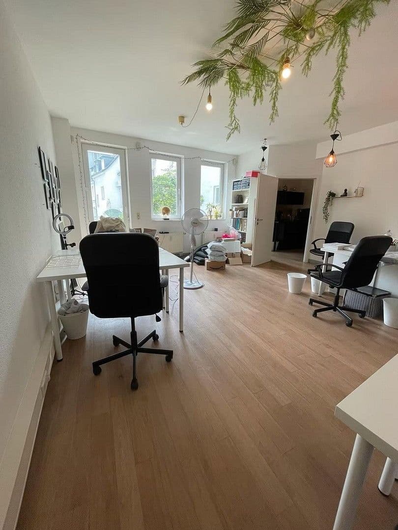 Prenájom kancelárie 82 m², Benesisstr., 24-32, Köln, Severné Porýnie - Westfálsko Prenájom kancelárie 82 m², Benesisstr., 24-32, Köln, Severné Porýnie - Westfálsko