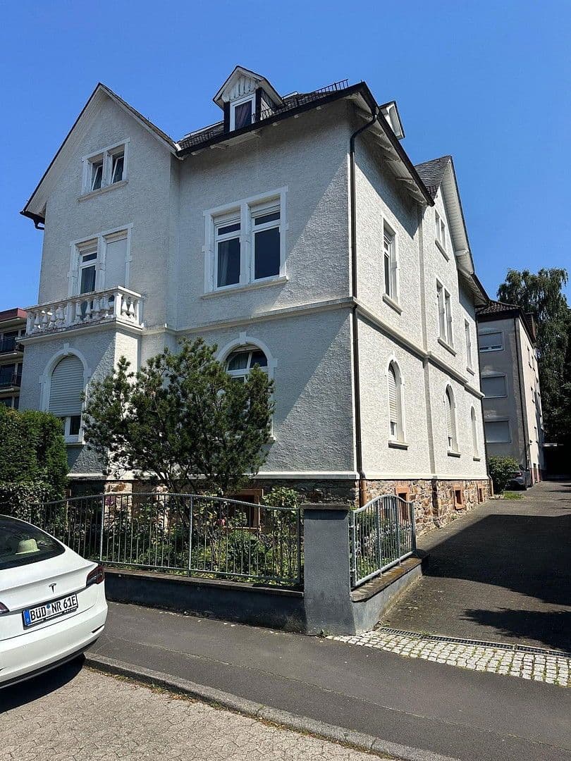 Prenájom bytu 4-izbový 104 m², Altkönigstraße 23, Oberursel (Taunus), Hesensko Prenájom bytu 4-izbový 104 m², Altkönigstraße 23, Oberursel (Taunus), Hesensko