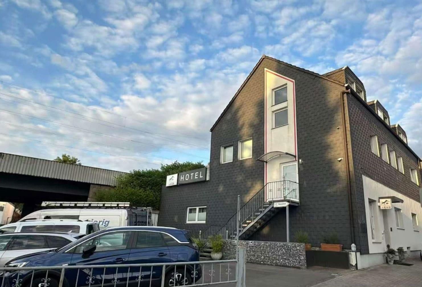 Prenájom nebytového priestoru 640 m², Mülheim an der Ruhr, Severné Porýnie - Westfálsko Prenájom nebytového priestoru 640 m², Mülheim an der Ruhr, Severné Porýnie - Westfálsko