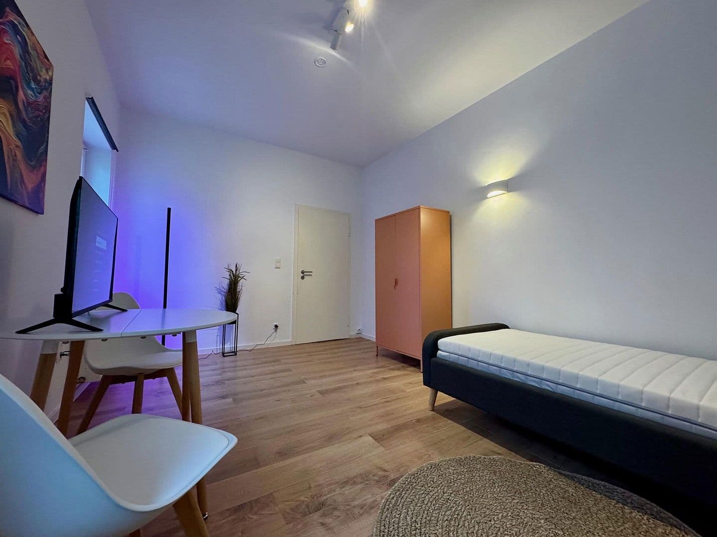 Prenájom bytu 1-izbový 35 m², Durlach, Bádensko-Wurttembersko Prenájom bytu 1-izbový 35 m², Durlach, Bádensko-Wurttembersko