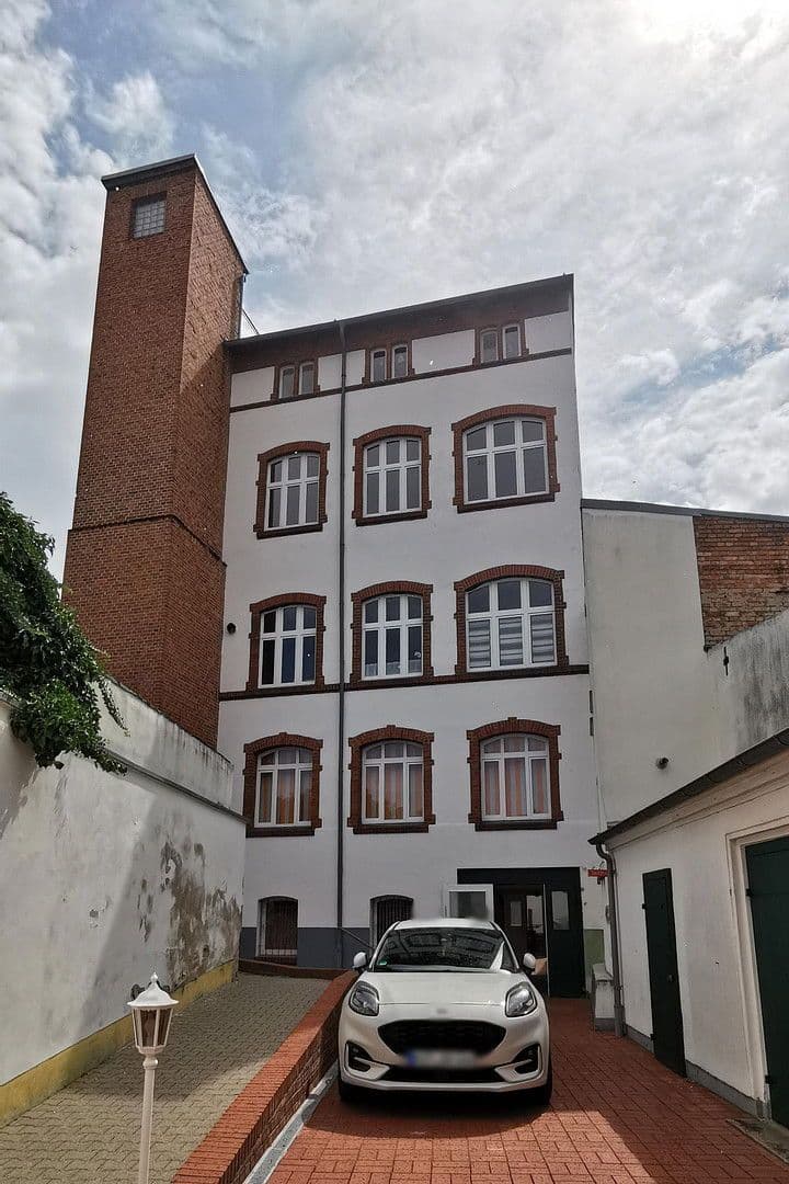 Predaj domu 1.083 m², pozemek 595 m², Köthen (Anhalt), Sasko-Anhaltsko Predaj domu 1.083 m², pozemek 595 m², Köthen (Anhalt), Sasko-Anhaltsko