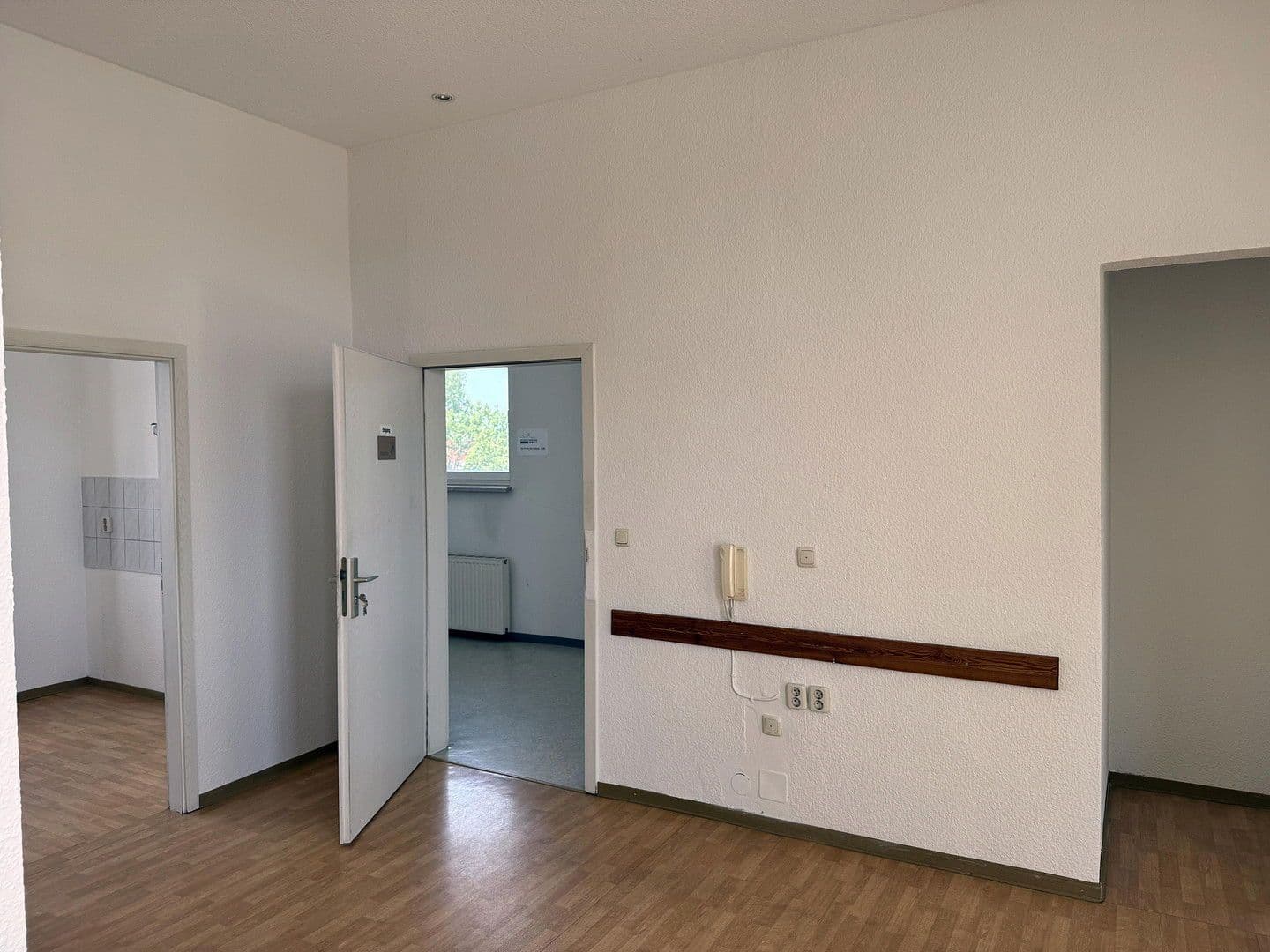 Predaj domu 1.083 m², pozemek 595 m², Köthen (Anhalt), Sasko-Anhaltsko Predaj domu 1.083 m², pozemek 595 m², Köthen (Anhalt), Sasko-Anhaltsko