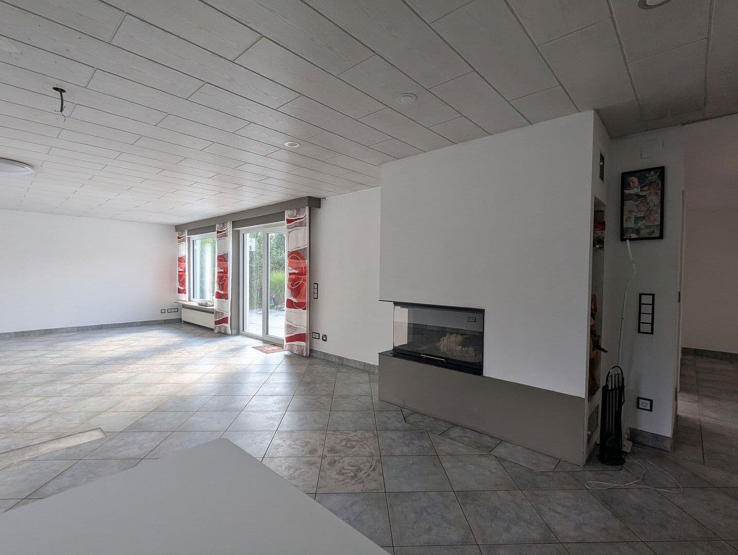 Predaj domu 230 m², pozemek 923 m², Eckental, Bavorsko Predaj domu 230 m², pozemek 923 m², Eckental, Bavorsko