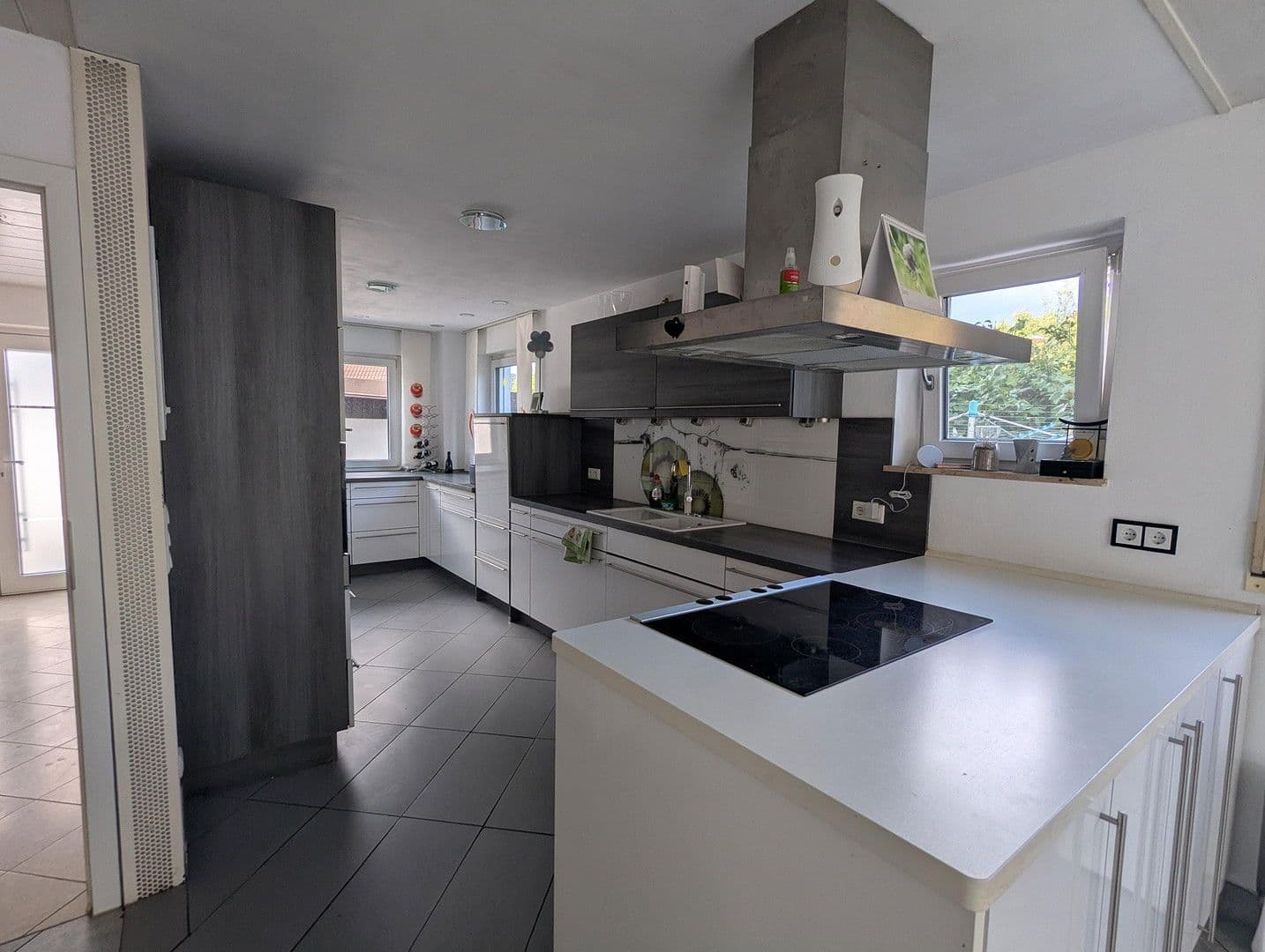 Predaj domu 230 m², pozemek 923 m², Eckental, Bavorsko Predaj domu 230 m², pozemek 923 m², Eckental, Bavorsko