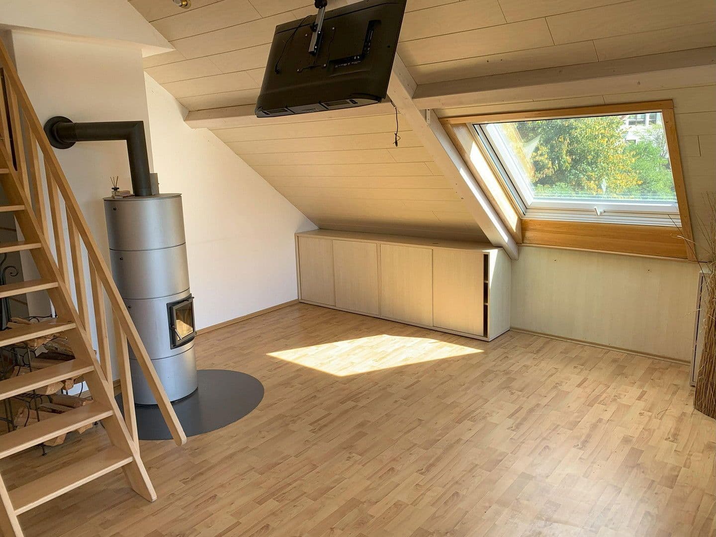 Predaj domu 230 m², pozemek 923 m², Eckental, Bavorsko Predaj domu 230 m², pozemek 923 m², Eckental, Bavorsko