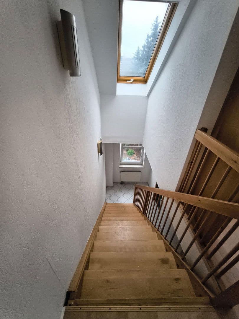 Prenájom bytu 4-izbový 115 m², Chemnitztalstraße 159, Chemnitz, Sasko Prenájom bytu 4-izbový 115 m², Chemnitztalstraße 159, Chemnitz, Sasko