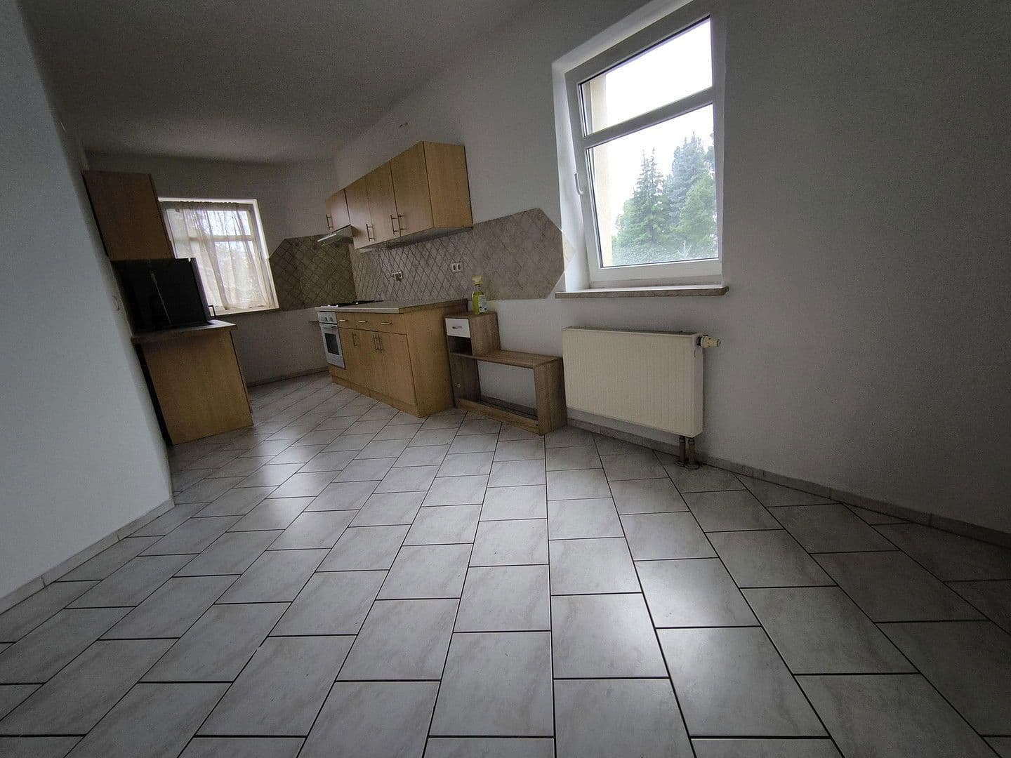 Prenájom bytu 4-izbový 115 m², Chemnitztalstraße 159, Chemnitz, Sasko Prenájom bytu 4-izbový 115 m², Chemnitztalstraße 159, Chemnitz, Sasko