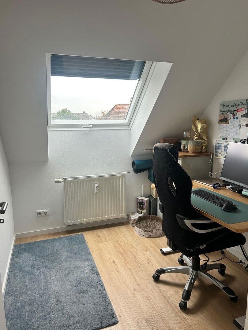 Prenájom bytu 3-izbový 90 m², Am Wiesengrund, Offenbach, Hesensko Prenájom bytu 3-izbový 90 m², Am Wiesengrund, Offenbach, Hesensko