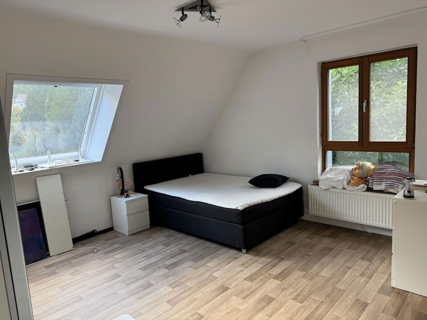 Prenájom domu 195 m², pozemek 350 m², Weinstrasse 181, Albersweiler, Porýnie-Falcko Prenájom domu 195 m², pozemek 350 m², Weinstrasse 181, Albersweiler, Porýnie-Falcko