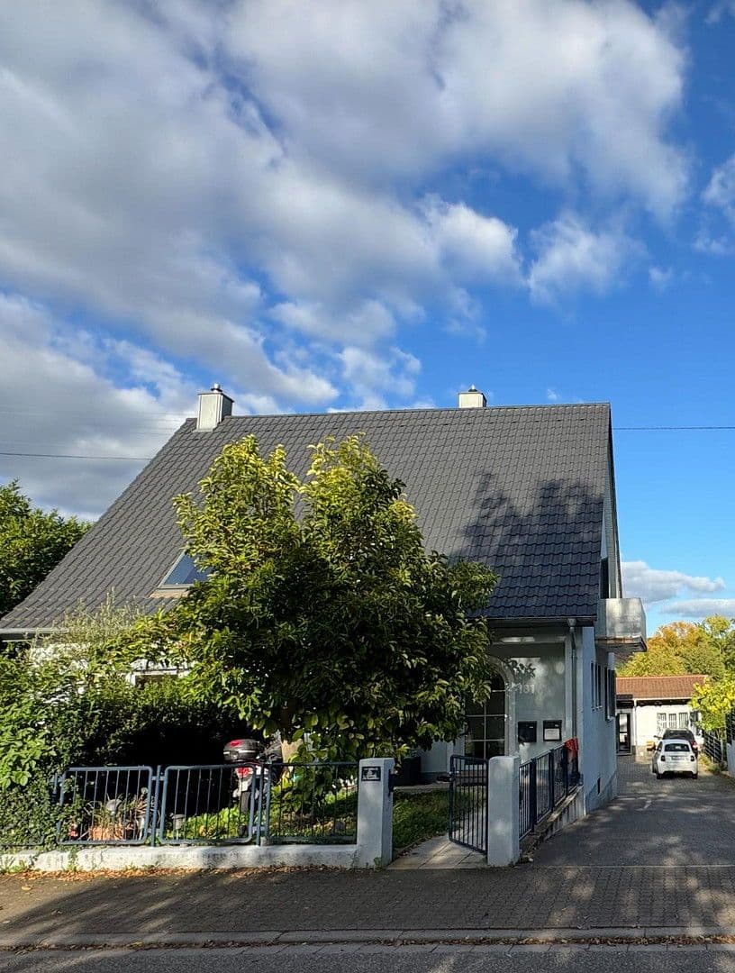 Prenájom domu 195 m², pozemek 350 m², Weinstrasse 181, Albersweiler, Porýnie-Falcko Prenájom domu 195 m², pozemek 350 m², Weinstrasse 181, Albersweiler, Porýnie-Falcko