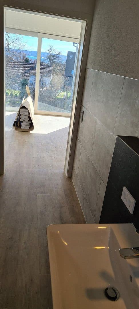 Prenájom bytu 3-izbový 87 m², Überlingen, Bádensko-Wurttembersko Prenájom bytu 3-izbový 87 m², Überlingen, Bádensko-Wurttembersko