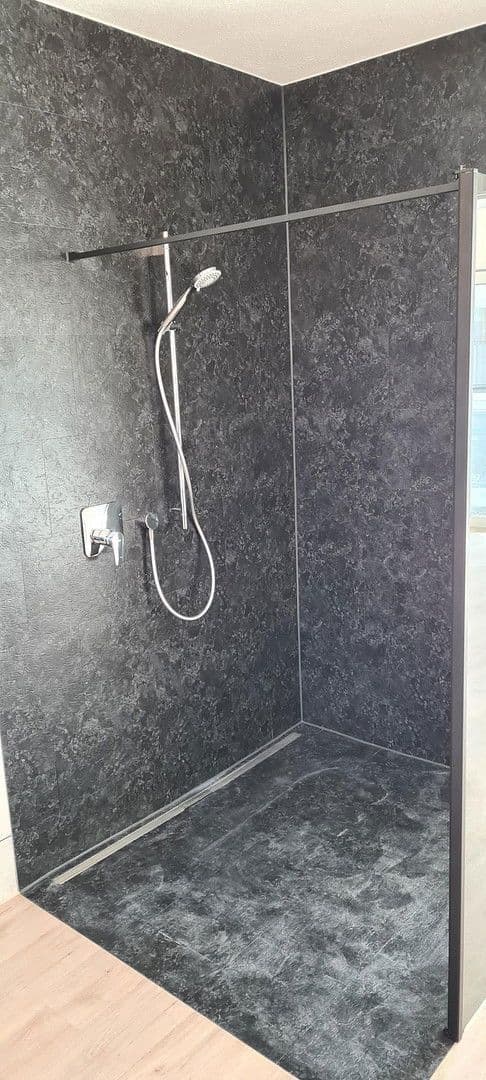 Prenájom bytu 3-izbový 87 m², Überlingen, Bádensko-Wurttembersko Prenájom bytu 3-izbový 87 m², Überlingen, Bádensko-Wurttembersko