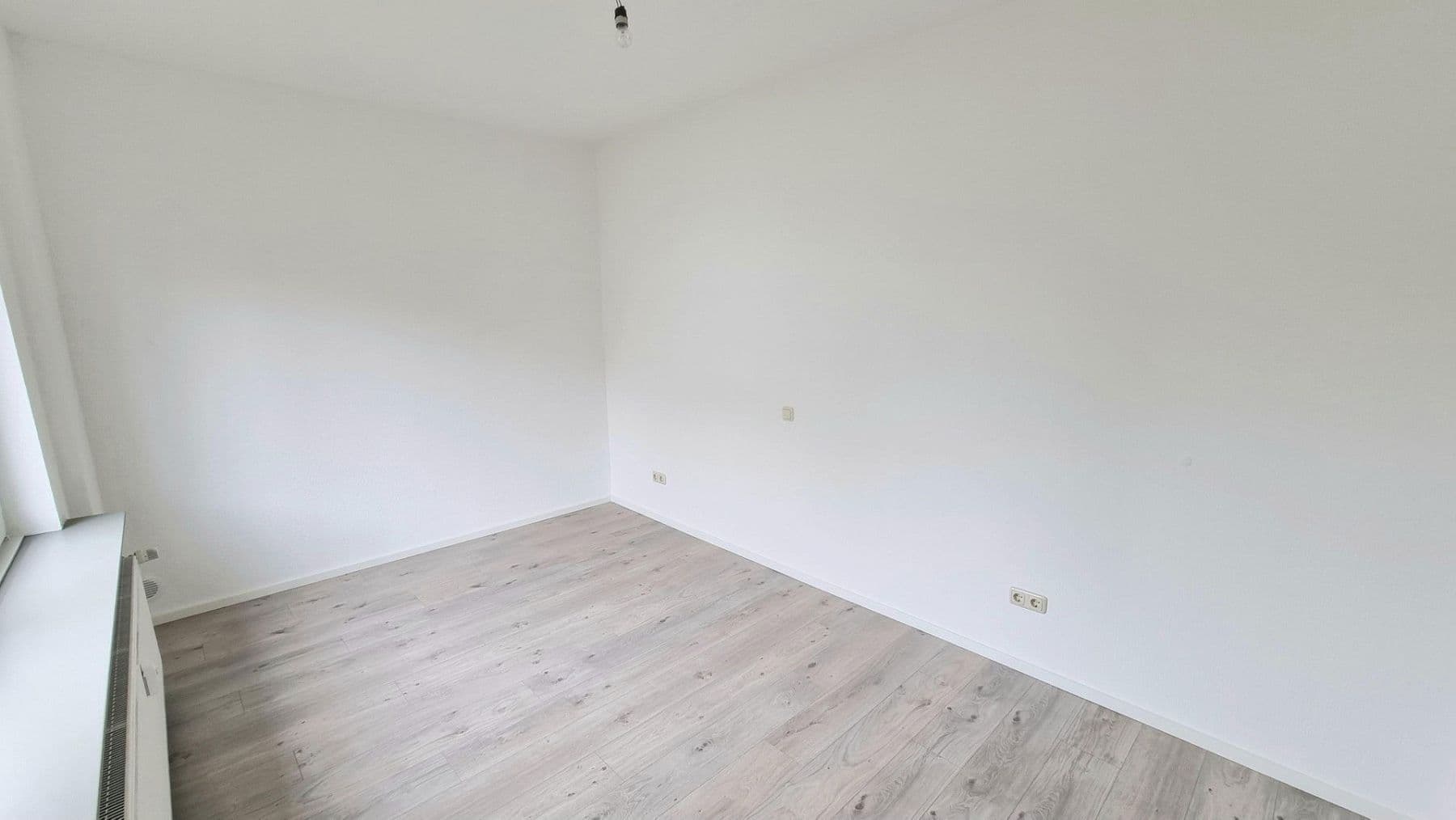 Prenájom bytu 2-izbový 60 m², Ilsede, Dolné Sasko Prenájom bytu 2-izbový 60 m², Ilsede, Dolné Sasko