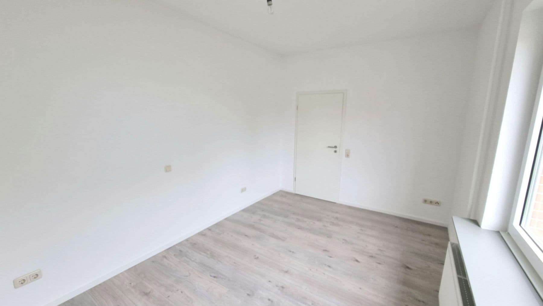 Prenájom bytu 2-izbový 60 m², Ilsede, Dolné Sasko Prenájom bytu 2-izbový 60 m², Ilsede, Dolné Sasko