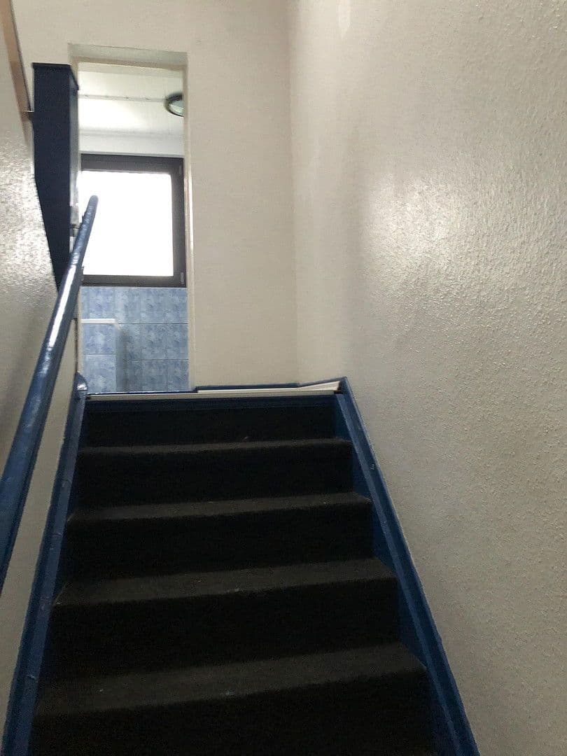 Prenájom bytu 5-izbový 105 m², Flurstr.41, Oberhausen, Severné Porýnie - Westfálsko Prenájom bytu 5-izbový 105 m², Flurstr.41, Oberhausen, Severné Porýnie - Westfálsko