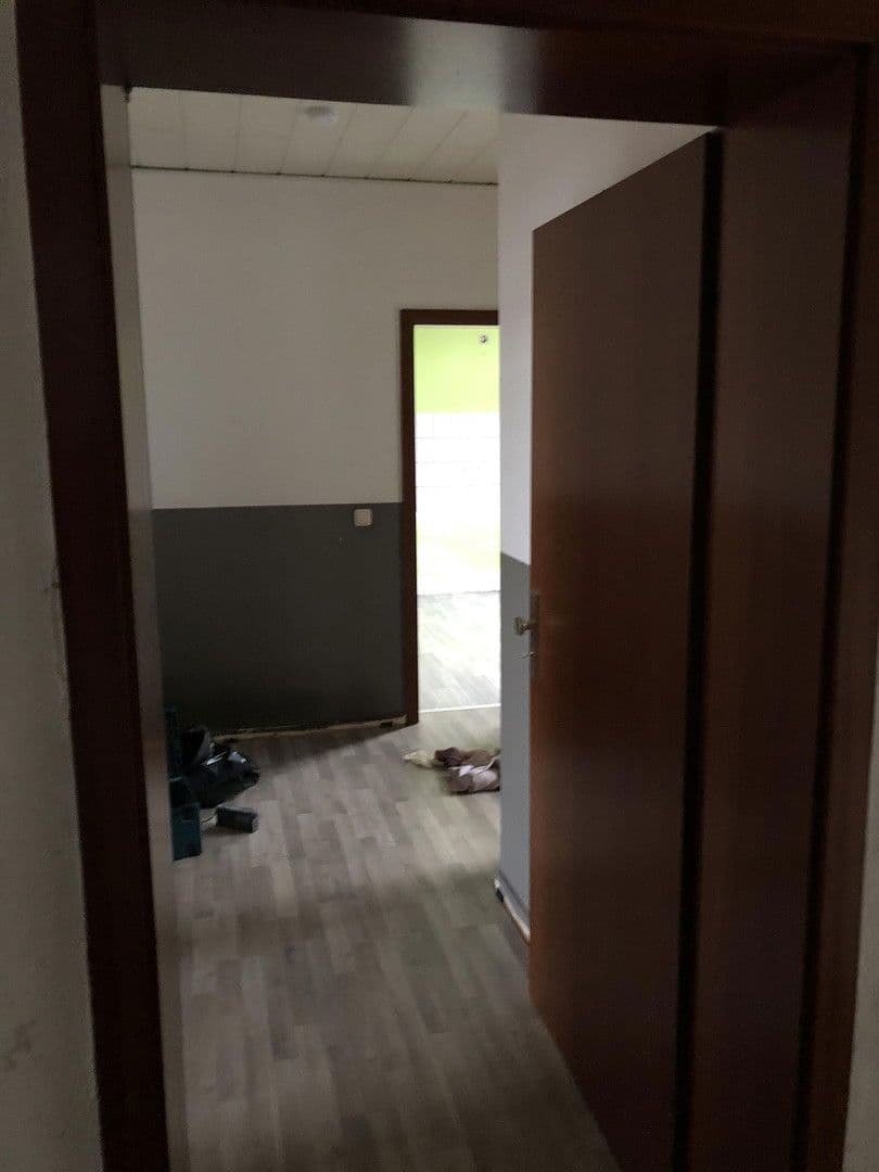 Prenájom bytu 5-izbový 105 m², Flurstr.41, Oberhausen, Severné Porýnie - Westfálsko Prenájom bytu 5-izbový 105 m², Flurstr.41, Oberhausen, Severné Porýnie - Westfálsko