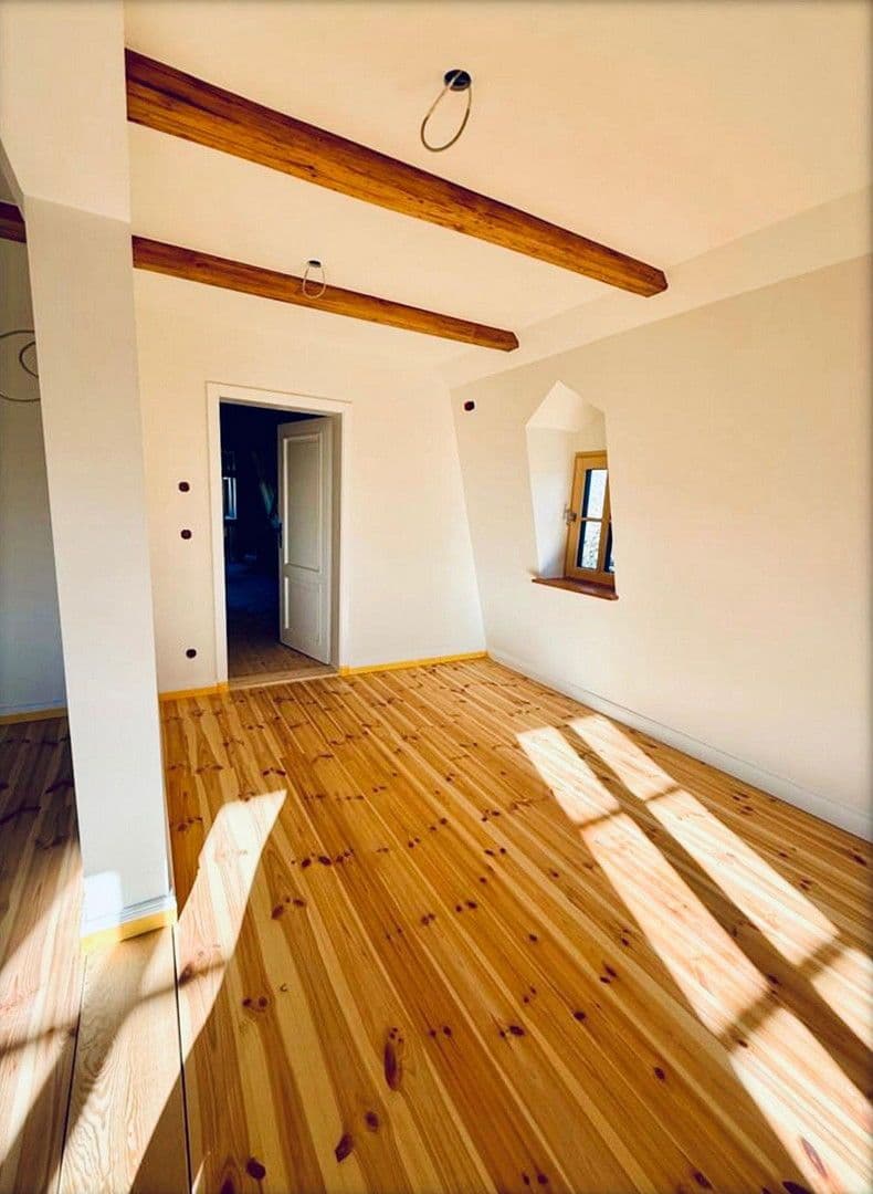 Predaj domu 260 m², pozemek 9.000 m², Glauchauer Straße 12, Glauchau, Sasko Predaj domu 260 m², pozemek 9.000 m², Glauchauer Straße 12, Glauchau, Sasko