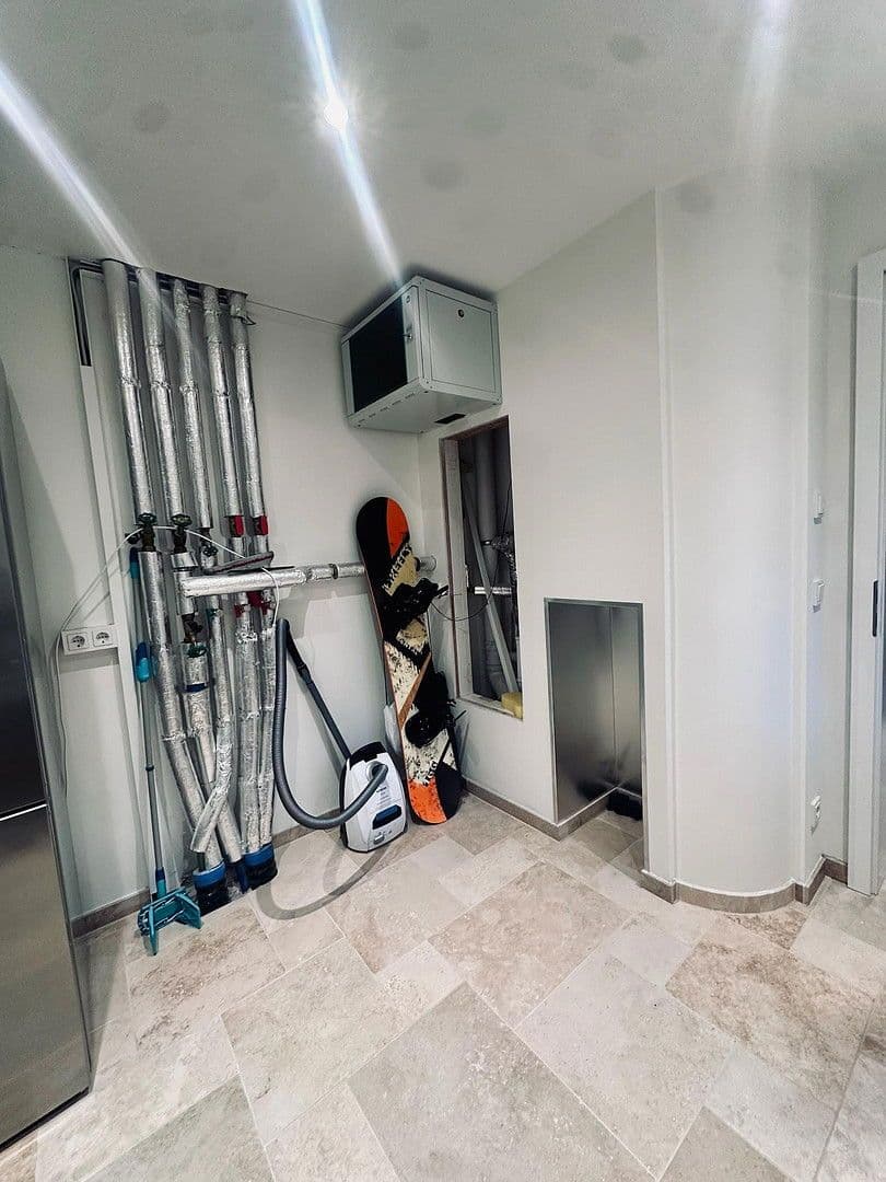 Predaj domu 260 m², pozemek 9.000 m², Glauchauer Straße 12, Glauchau, Sasko Predaj domu 260 m², pozemek 9.000 m², Glauchauer Straße 12, Glauchau, Sasko