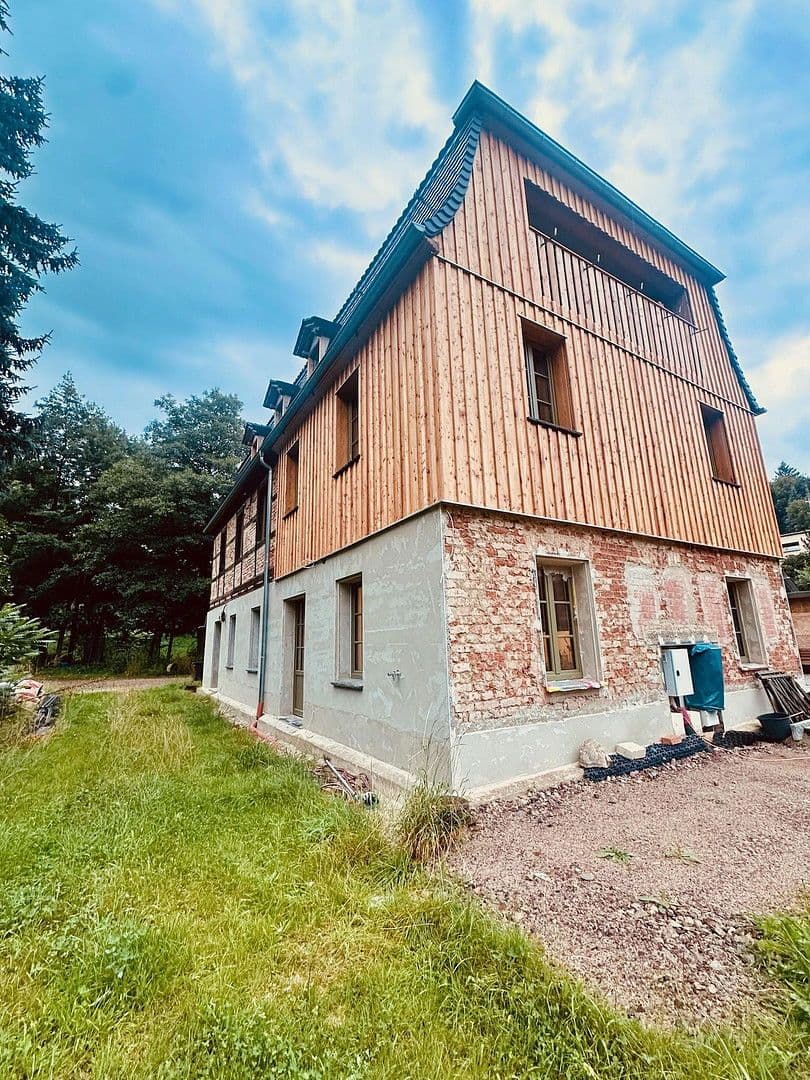 Predaj domu 260 m², pozemek 9.000 m², Glauchauer Straße 12, Glauchau, Sasko Predaj domu 260 m², pozemek 9.000 m², Glauchauer Straße 12, Glauchau, Sasko