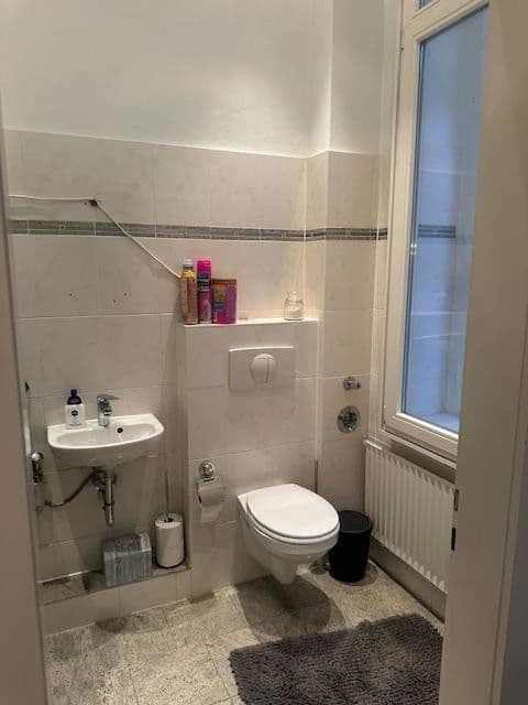 Prenájom bytu 4-izbový 126 m², Uhlemeyerstr. 15, Hannover, Dolné Sasko Prenájom bytu 4-izbový 126 m², Uhlemeyerstr. 15, Hannover, Dolné Sasko