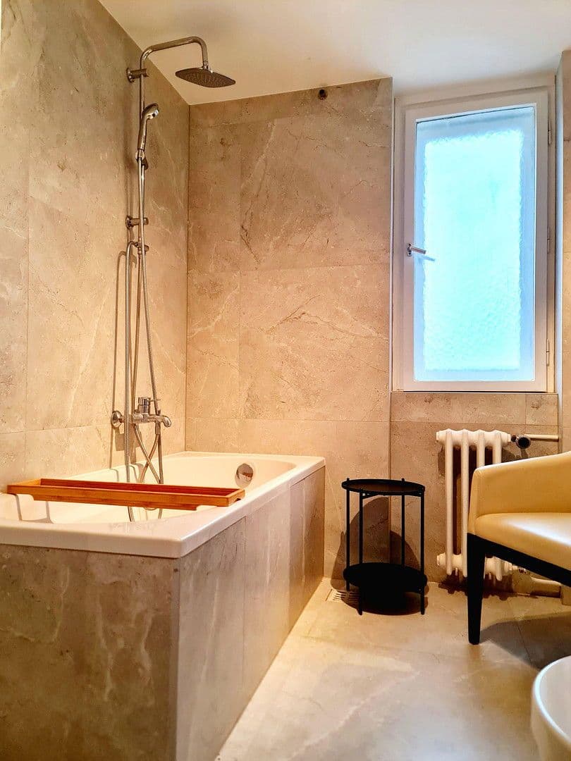 Predaj bytu 1-izbový 42 m², Berlin, Berlín Predaj bytu 1-izbový 42 m², Berlin, Berlín