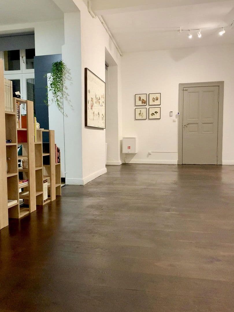 Prenájom nebytového priestoru 115 m², berlin, Berlín Prenájom nebytového priestoru 115 m², berlin, Berlín