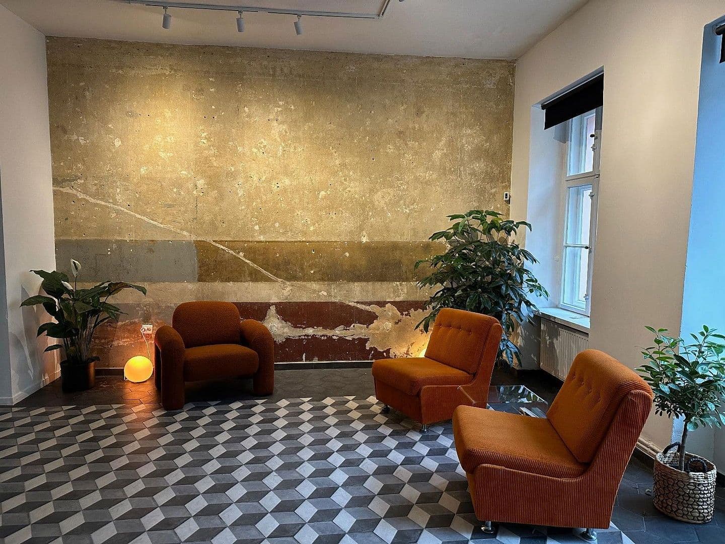 Prenájom nebytového priestoru 115 m², berlin, Berlín Prenájom nebytového priestoru 115 m², berlin, Berlín