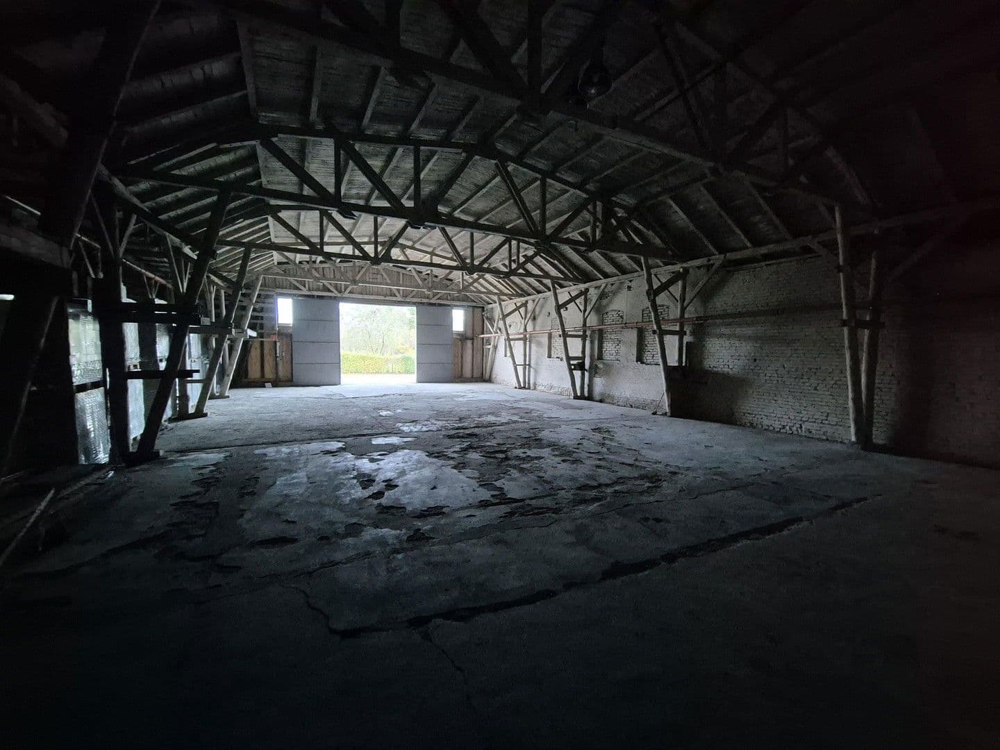 Prenájom nebytového priestoru 258 m², Bergstraße 2, Luckenwalde, Brandenbursko Prenájom nebytového priestoru 258 m², Bergstraße 2, Luckenwalde, Brandenbursko