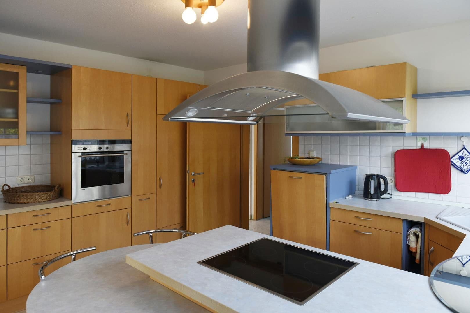 Predaj domu 189 m², pozemek 780 m², Adelsdorf, Bavorsko Predaj domu 189 m², pozemek 780 m², Adelsdorf, Bavorsko