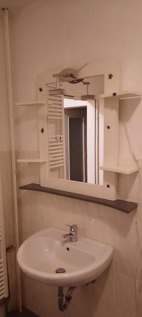 Prenájom bytu 3-izbový 78 m², Schlachthofstraße 9, Häfen - Bremerhaven, Brémy Prenájom bytu 3-izbový 78 m², Schlachthofstraße 9, Häfen - Bremerhaven, Brémy