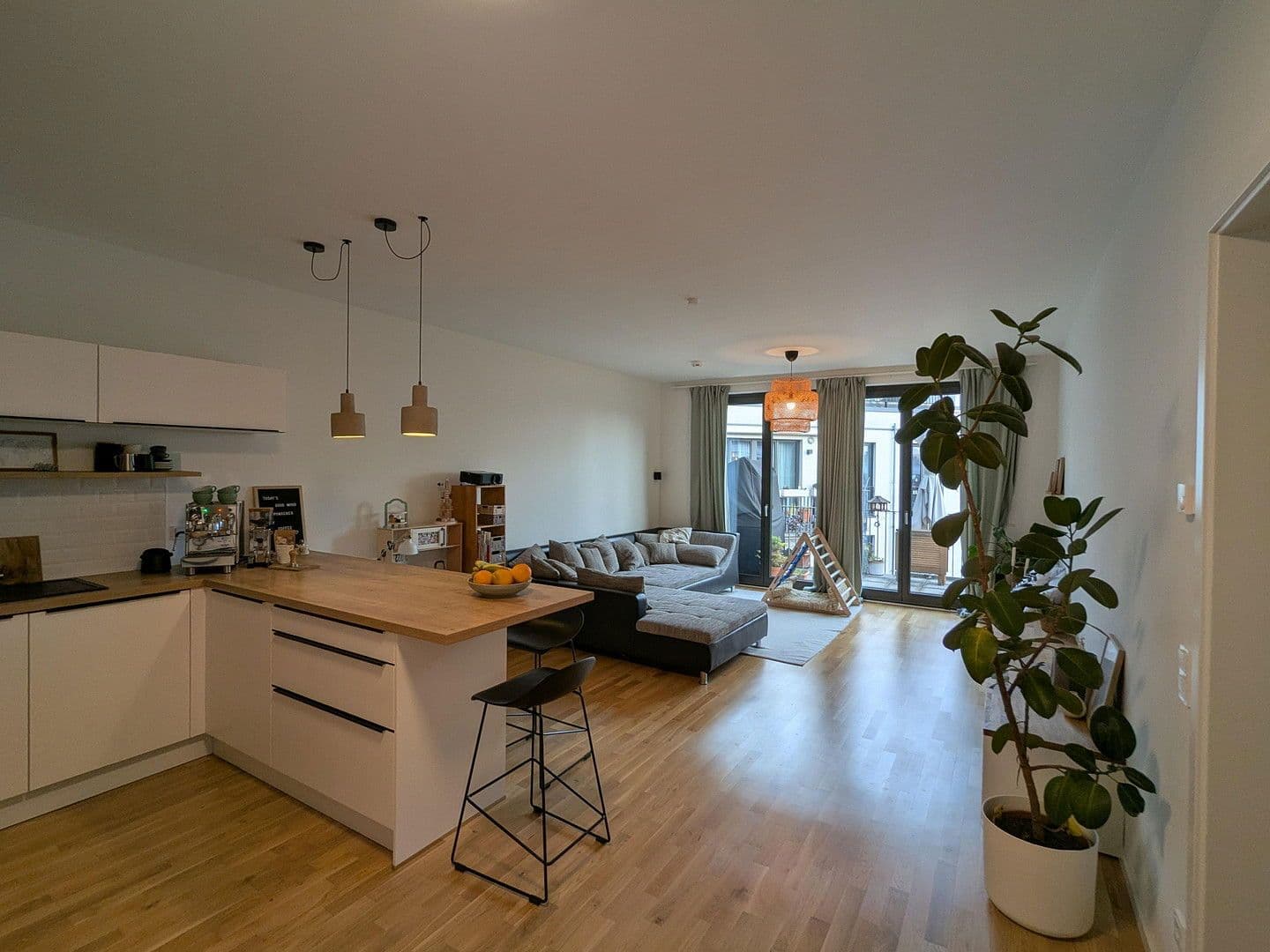 Predaj bytu 4-izbový 108 m², Odinstraße 23, Berlin, Berlín Predaj bytu 4-izbový 108 m², Odinstraße 23, Berlin, Berlín