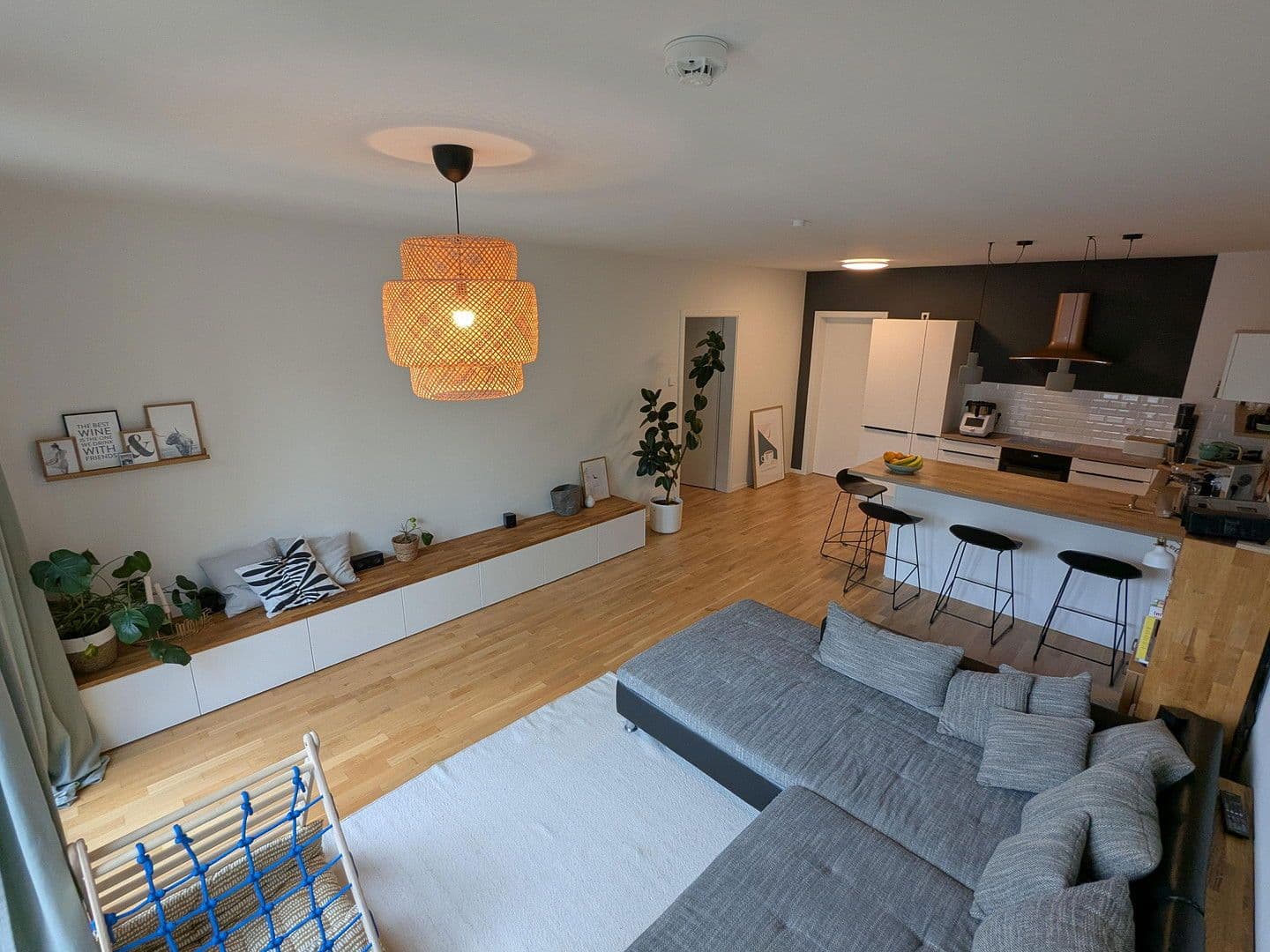 Predaj bytu 4-izbový 108 m², Odinstraße 23, Berlin, Berlín Predaj bytu 4-izbový 108 m², Odinstraße 23, Berlin, Berlín