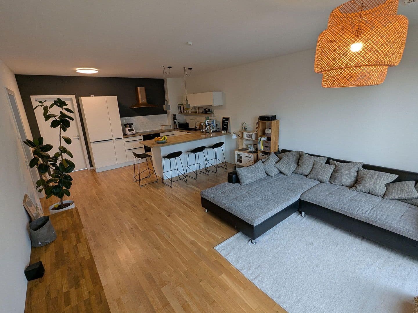 Predaj bytu 4-izbový 108 m², Odinstraße 23, Berlin, Berlín Predaj bytu 4-izbový 108 m², Odinstraße 23, Berlin, Berlín