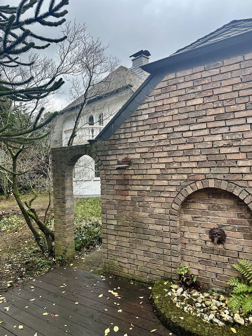 Predaj domu 190 m², pozemek 730 m², Langenfeld (Rheinland), Severné Porýnie - Westfálsko Predaj domu 190 m², pozemek 730 m², Langenfeld (Rheinland), Severné Porýnie - Westfálsko