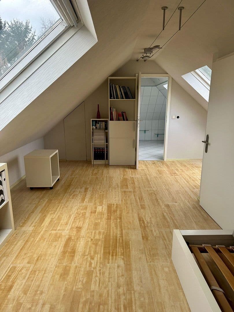 Predaj domu 190 m², pozemek 730 m², Langenfeld (Rheinland), Severné Porýnie - Westfálsko Predaj domu 190 m², pozemek 730 m², Langenfeld (Rheinland), Severné Porýnie - Westfálsko