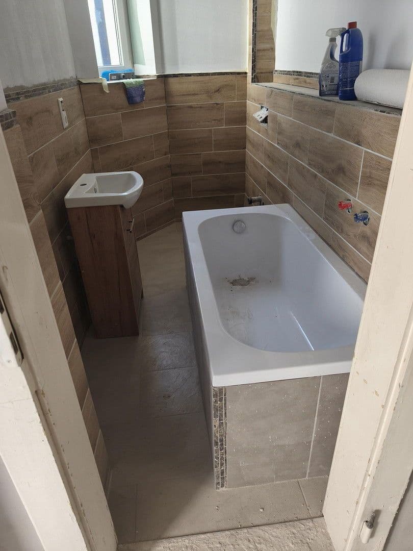 Predaj domu 330 m², pozemek 327 m², Leipzigerstraße 50, Doberlug-Kirchhain, Brandenbursko Predaj domu 330 m², pozemek 327 m², Leipzigerstraße 50, Doberlug-Kirchhain, Brandenbursko