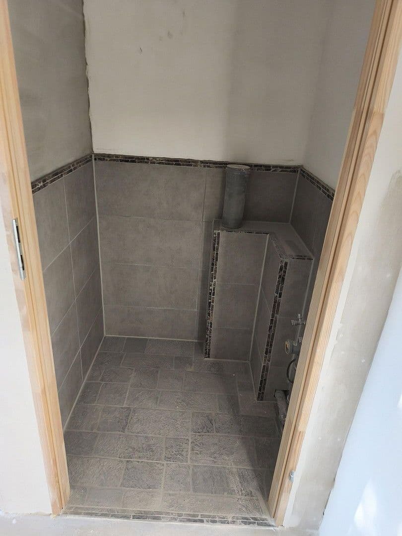 Predaj domu 330 m², pozemek 327 m², Leipzigerstraße 50, Doberlug-Kirchhain, Brandenbursko Predaj domu 330 m², pozemek 327 m², Leipzigerstraße 50, Doberlug-Kirchhain, Brandenbursko